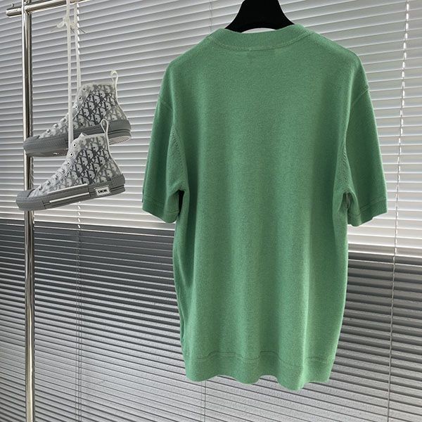 使い勝手良しプラダ スーパーコピー エンボス ロゴ コットン Tシャツ puf33667人気