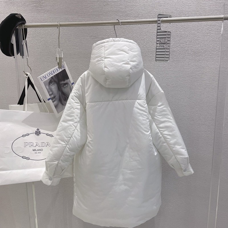 人気No1プラダ マウンテンパーカー コピー◆ライトポリエステル パッド入りジャケット リネアロッサ pug37523品質保証