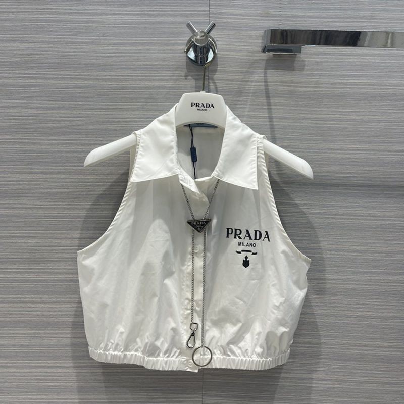 一目惚れ♪関税込プラダ Re Nylon ギャバジン ショートパンツ コピー ロゴ 上下セット puh39890激安送料無料