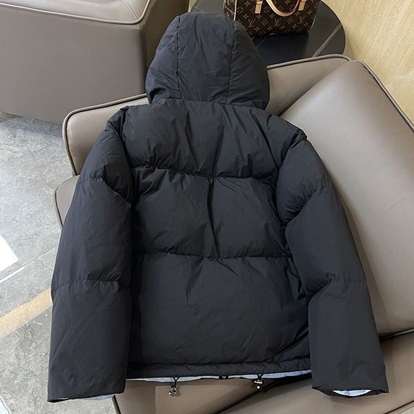 大人気！プラダ クロップドカシミアダウンジャケット 偽物 pui59982通販
