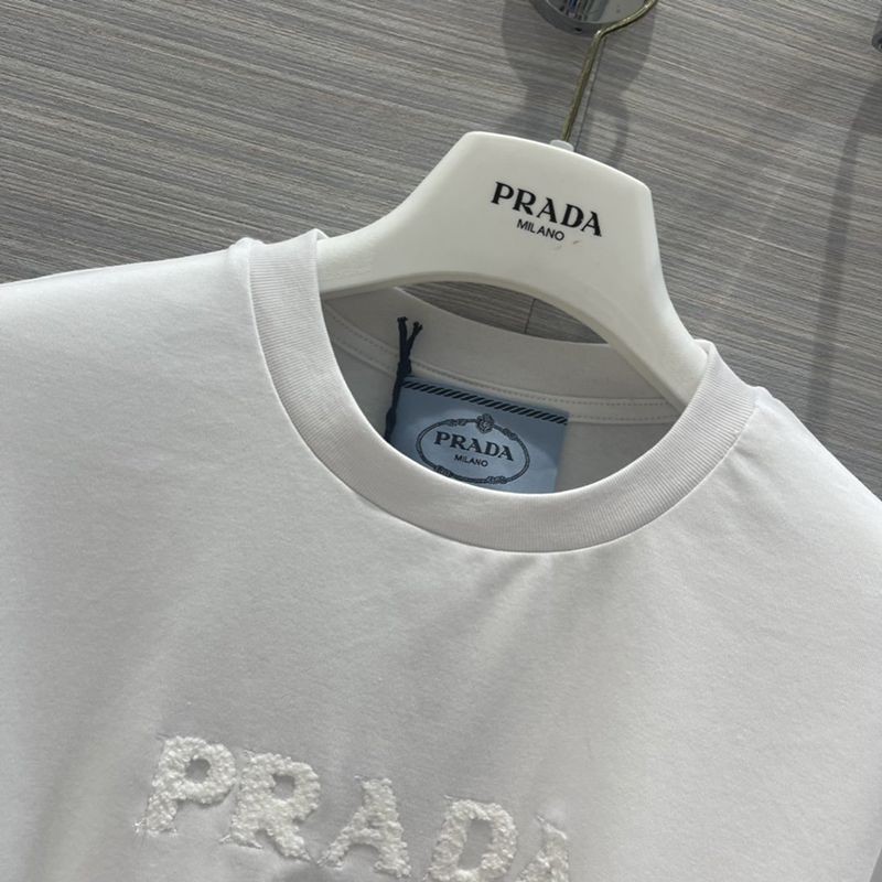 【日本未発売】プラダ 刺繍入り ジャージー Tシャツ パロディ 半袖☆送料込 puj71082通販
