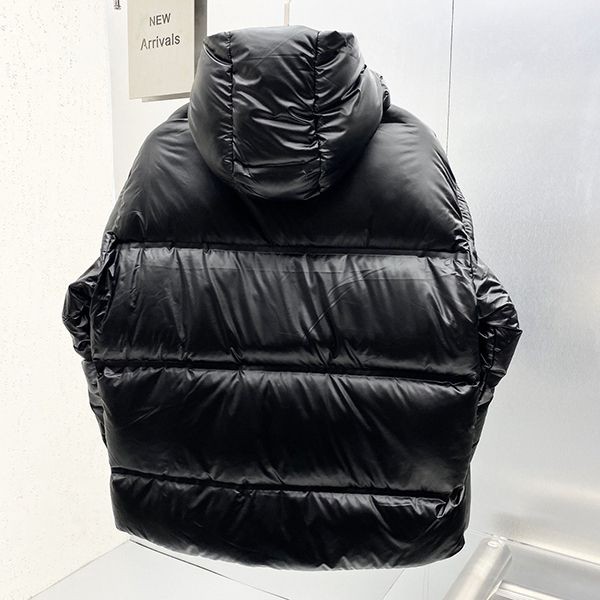 大人気！プラダ クロップド Re Nylon ダウンジャケット コピー puk48275通販