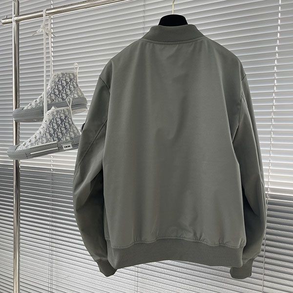 大人気!プラダ Re Nylon ボンバージャケット スーパーコピー pum05274人気