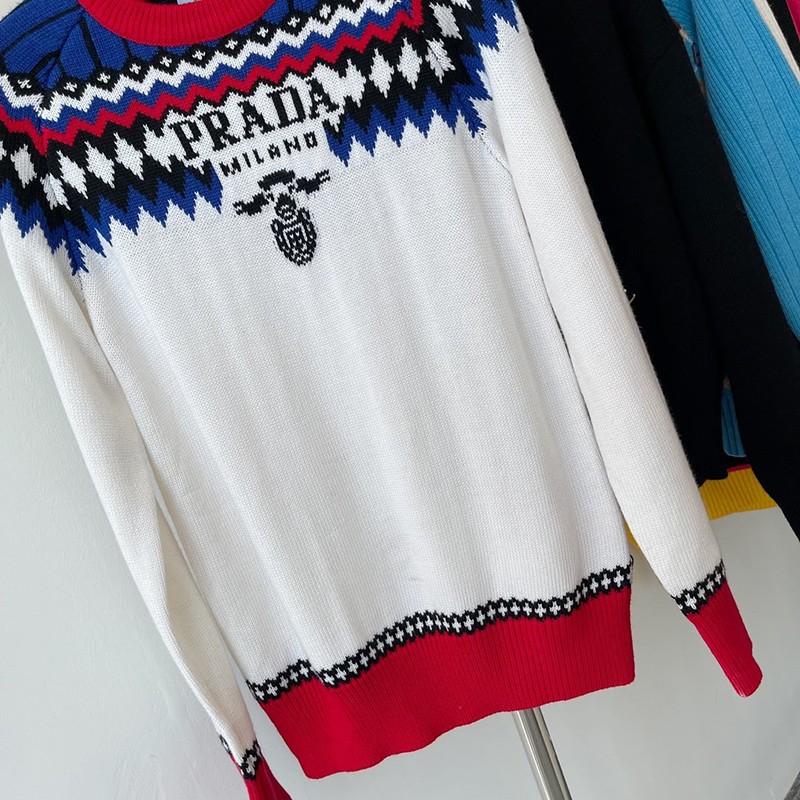 希少色プラダ セーター 偽物 カシミア ウール セーター puo66777代引きを販売