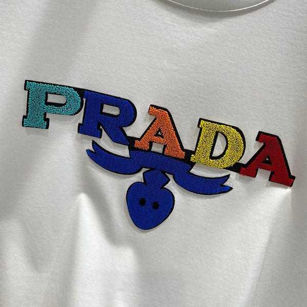 プラダ 偽物 ロゴ刺繍 Tシャツ pup99952高い品質