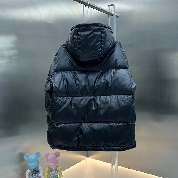 一目惚れ♪プラダ コピー ブラック ダウン pur20764高い品質