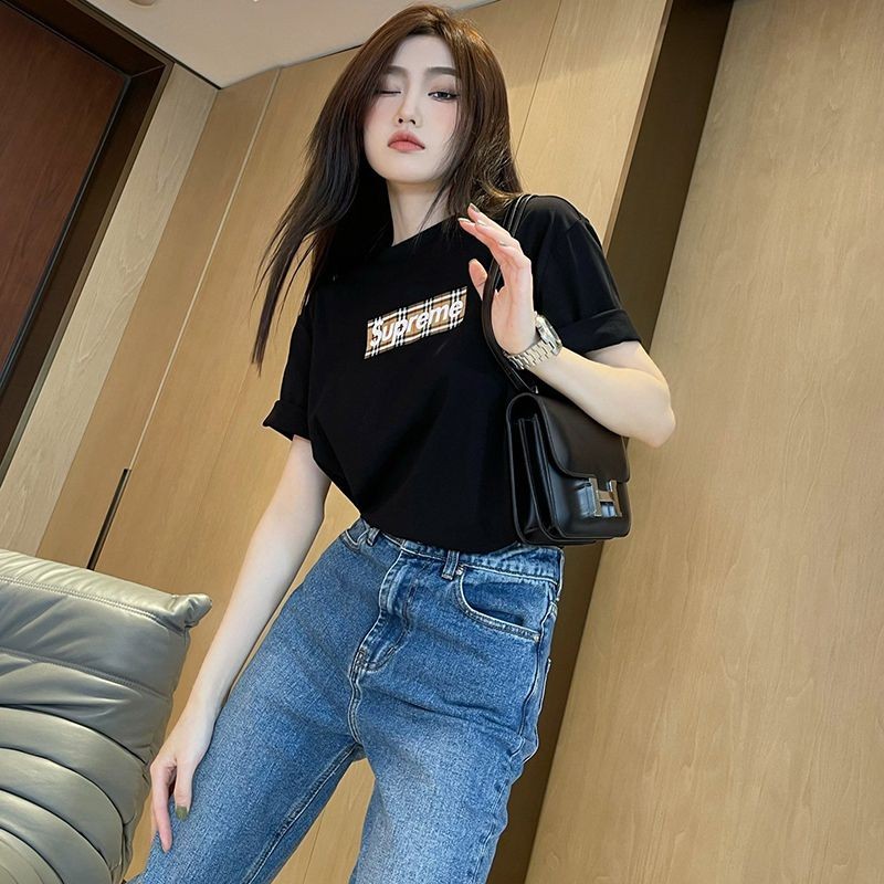 大人気!!新色最強コラボ シュプリーム × バーバリー ボックスロゴ Tシャツ 偽物 Sha47487激安送料無料