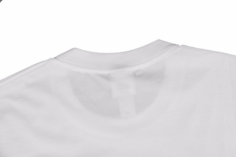 最安値挑戦シュプリーム スーパーコピー ロゴ入り スモール ボックスロゴ Tシャツ Shb01415代引きを販売
