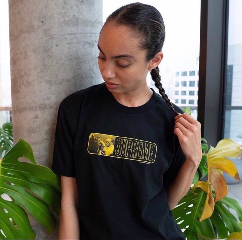希少色シュプリーム スーパーコピー ロゴ入り スモール ボックスロゴ Tシャツ Shk19139激安送料無料