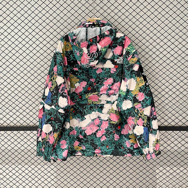 シュプリーム × ノースフェイス コピー フローラルコンバーチブルジャケット Shr07505通販