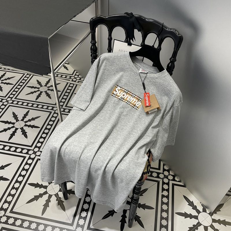 春夏新作 コラボ シュプリーム × バーバリー ボックスロゴTシャツ パロディ Shv76947代引きを販売