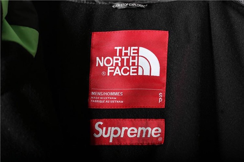 秋冬新作Supreme x ノースフェイス コピー コラボ マウンテンジャケット Shy54806人気