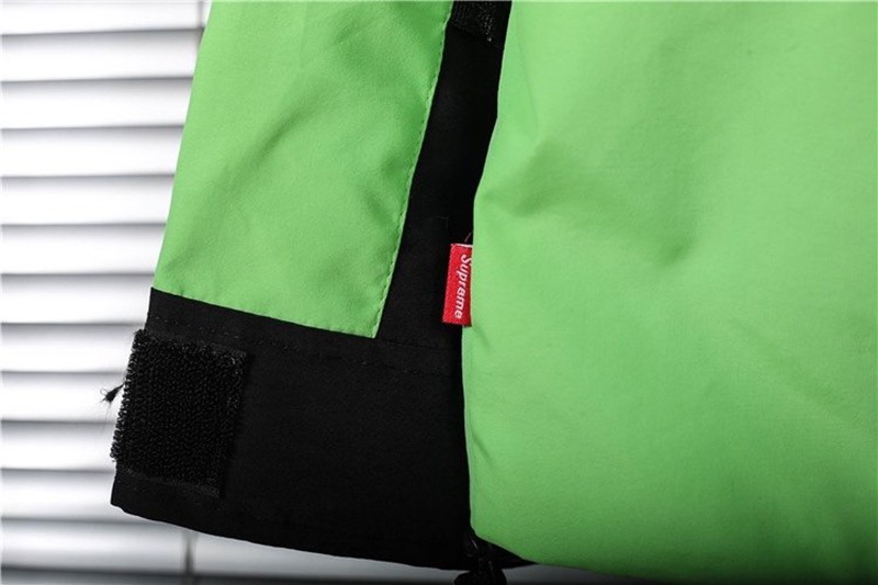 秋冬新作Supreme x ノースフェイス コピー コラボ マウンテンジャケット Shy54806N級品