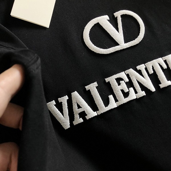 大人気!!新色ヴァレンティノ VLTNロゴ コットンパッチワーク Tシャツ コピー Vub00467激安送料無料