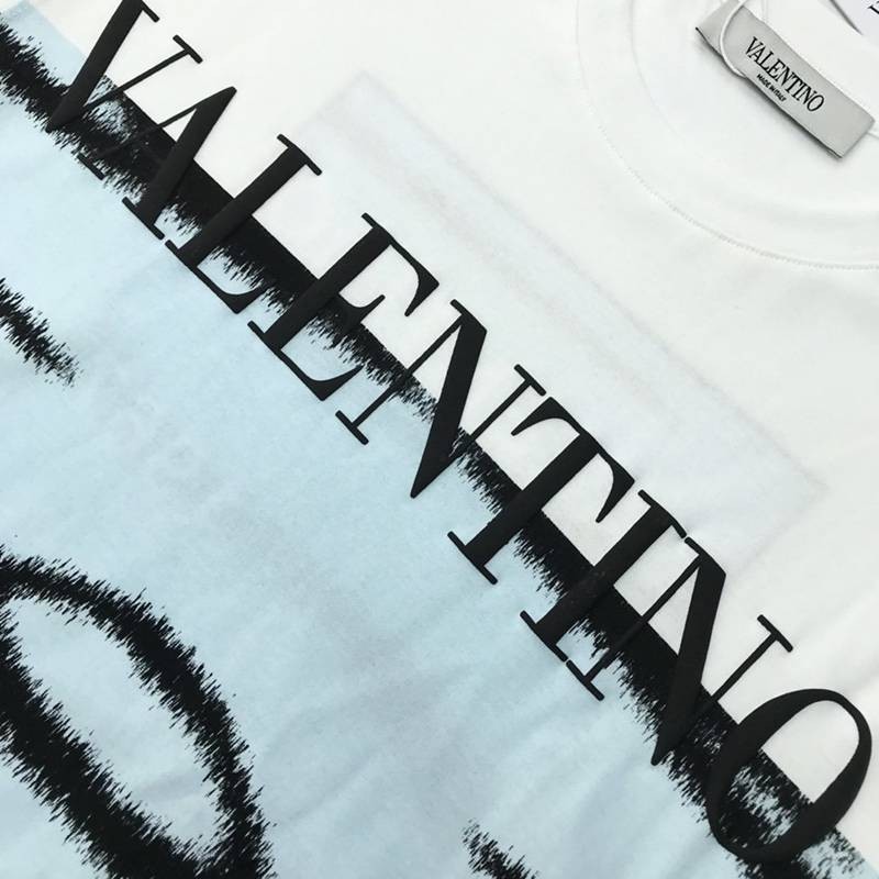 可愛い ヴァレンティノ タイガー1976 Tシャツ コピー Vum63741高い品質