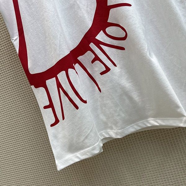 可愛いヴァレンティノ コピー LOVE Vロゴ コットン 半袖 Tシャツ Vun15448高い品質