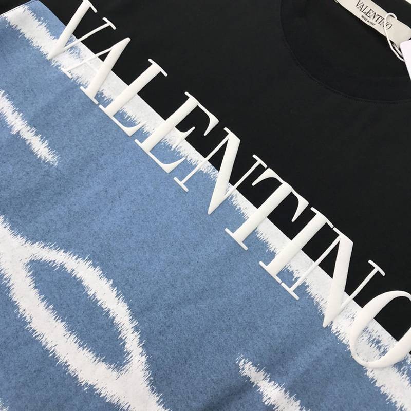 【人気商品】ヴァレンティノ タイガー1976 Tシャツ スーパーコピー Vuw47918人気
