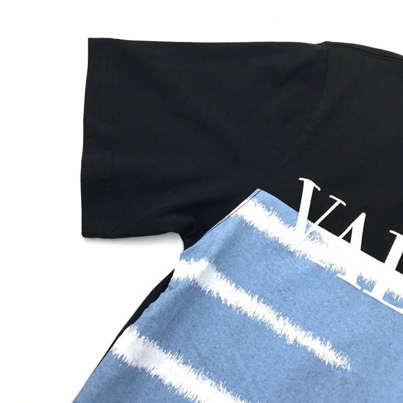 【人気商品】ヴァレンティノ タイガー1976 Tシャツ スーパーコピー Vuw47918N級品