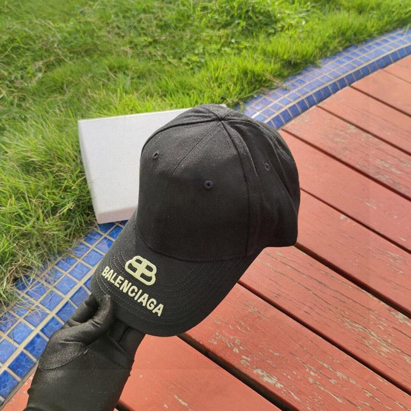 《大人気》新作限定 バレンシアガ  ロゴキャップ コピー bae28139代引きを販売