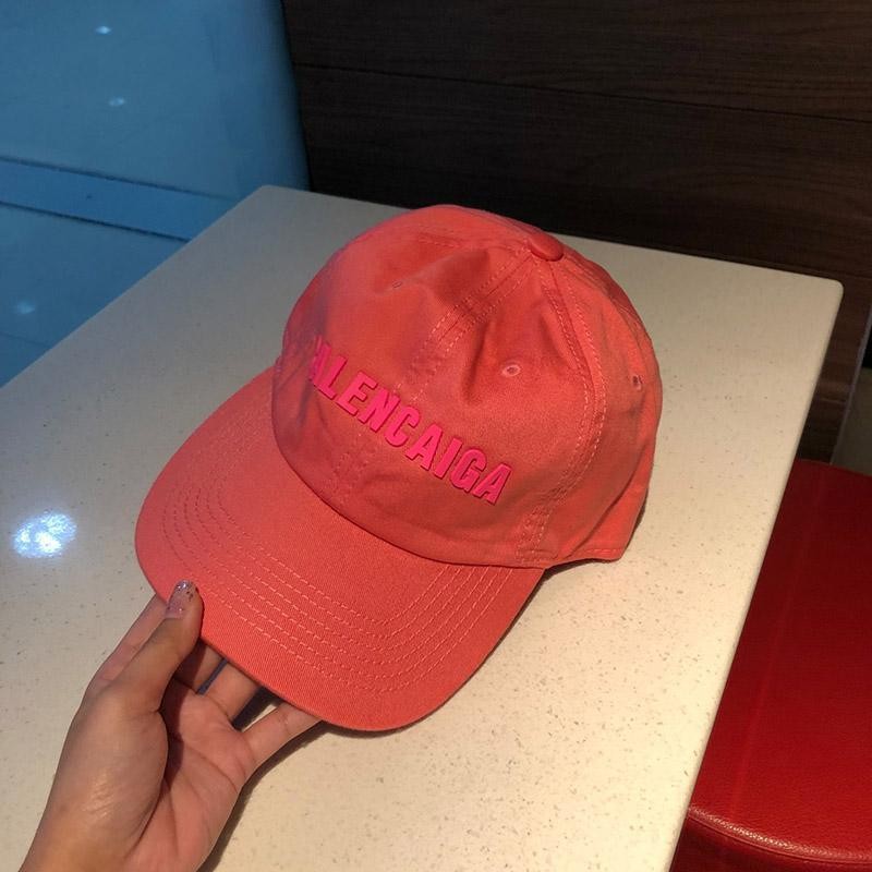 争奪戦 お洒落に♪ バレンシアガ レッド ロゴキャップ 偽物 bar46794高い品質