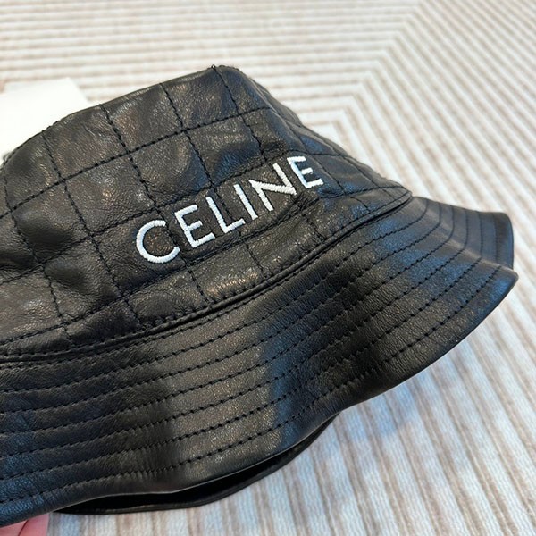 セリーヌ バケットハット コピー ラムスキン ロゴ刺繍入り Cen65731高い品質