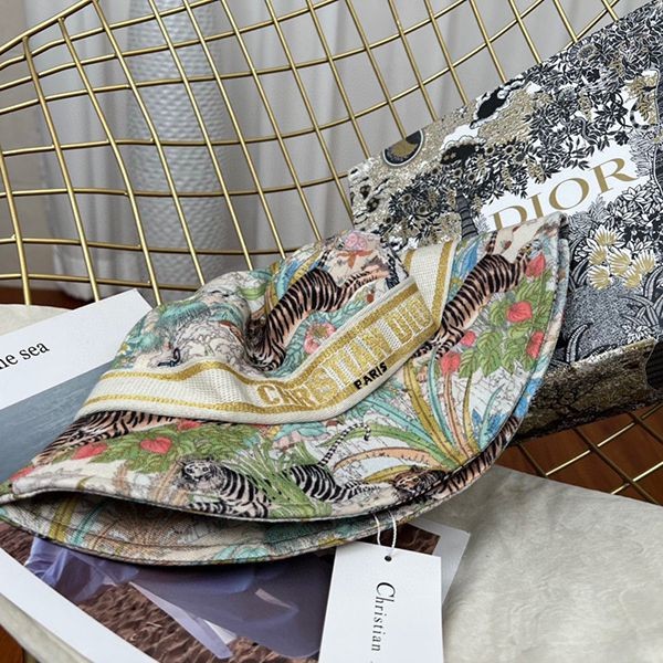 完売人気☆ディオール バケットハット コピー den97912高い品質