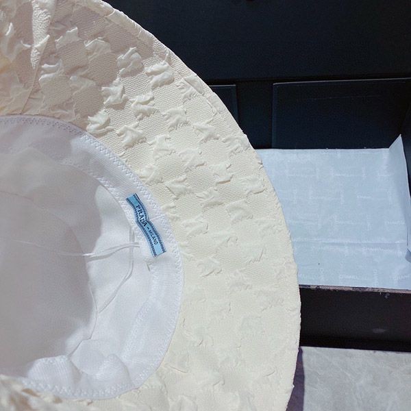 ★日本!!人気！プラダ バケットハット スーパーコピー ホワイト pur47616代引きを販売