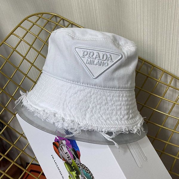 可愛いプラダ ドリル バケットハット 偽物 ホワイト pus04260代引きを販売
