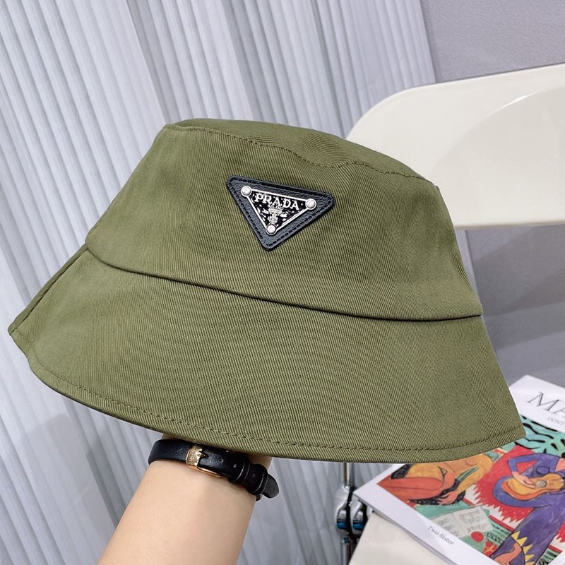 ☆超人気☆プラダ トライアングル ロゴ ナイロン バケット ハット コピー puw86437N級品