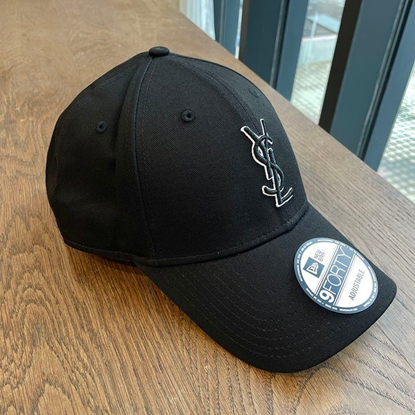 【話題商品！】サンローラン×ニューエラ コピー☆モノグラムキャップ帽☆YSLキャップ★ 687687YCL361000通販