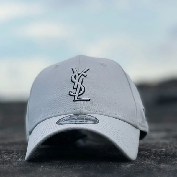 高品質 サンローラン★NEW ERA × YSL コーデュロイキャップ 687687YCL369248高い品質
