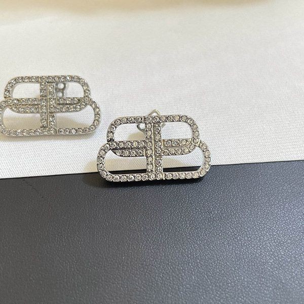 世界中で大人気♪バレンシアガ●BB STUD ピアス 偽物 スモール bam04275人気
