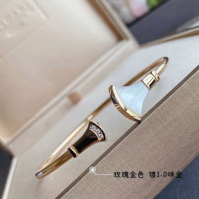 新作 高品質♪♪♪ブルガリ 偽物 ブレスレット ローズゴールド Buf99495品質保証