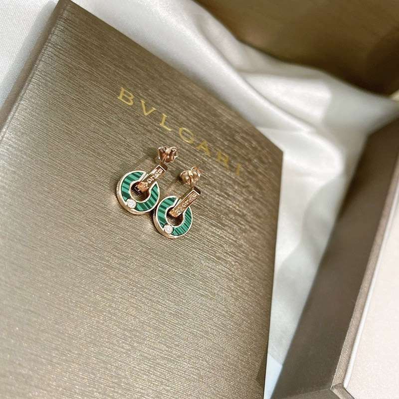 大人気!!新色ブルガリ 18Kイエローゴールド ピアス 偽物N級品 高品質♪♪ Bug72663激安送料無料