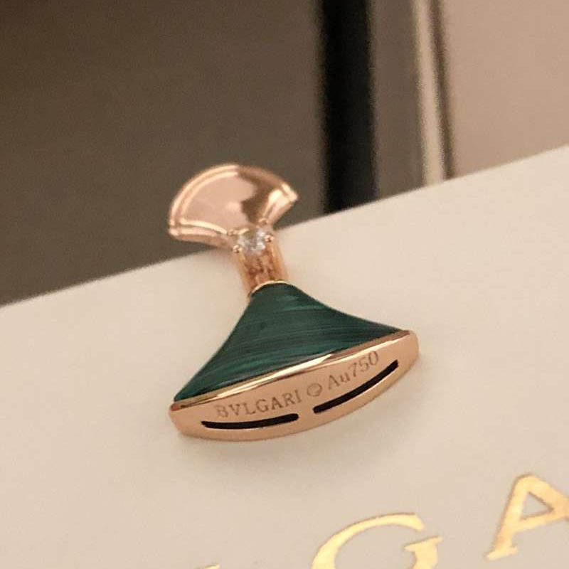 入手困難品！ブルガリ 18Kイエローゴールド ピアス パロディ2色 Bui52224最高級