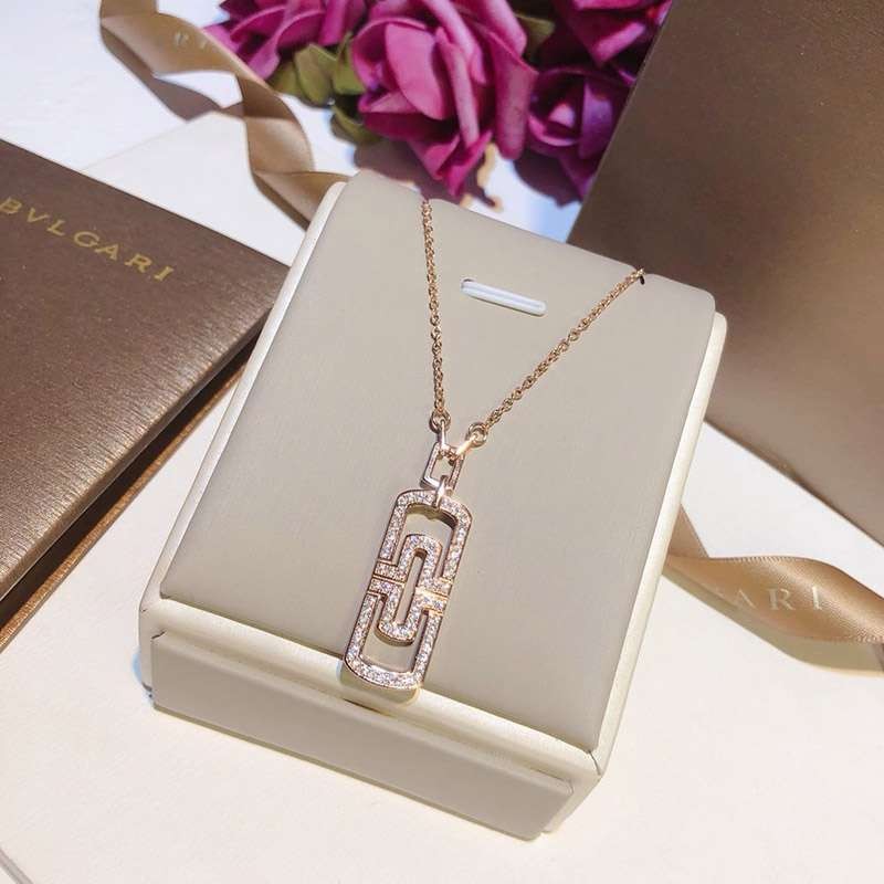 ★日本!!人気！ブルガリ ダイヤ ネックレス スーパーコピーN級品 18K ゴールド【追跡付】 Buj65041人気