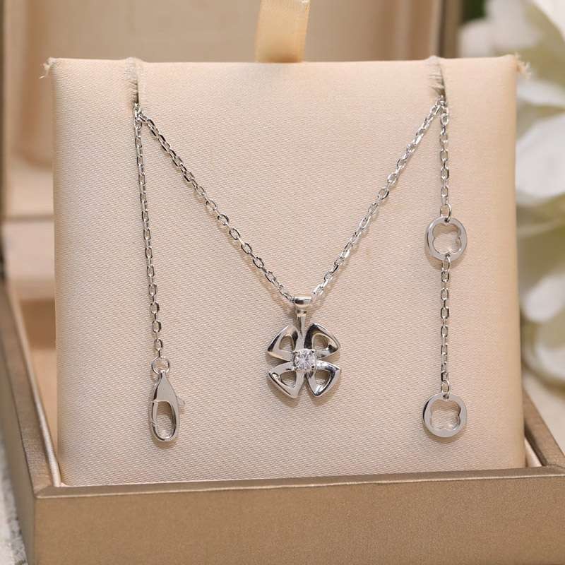 ★日本!!人気！ギフトに最適♪ ブルガリ コピー ダイヤ ネックレス 18K ゴールド But97682通販