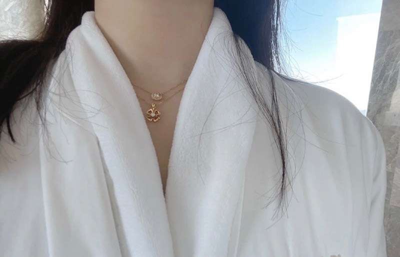 ★日本!!人気！ギフトに最適♪ ブルガリ コピー ダイヤ ネックレス 18K ゴールド But97682N級品