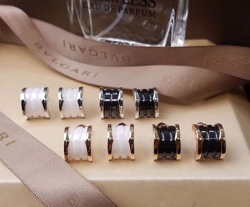 人気急上昇 ブルガリ 18Kイエローゴールド ピアス スーパーコピーN級品 Buw79651N級品