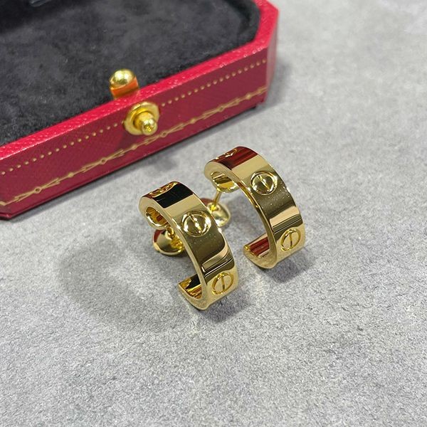 定番人気 カルティエ LOVE ピアス コピー3色 kat55762人気
