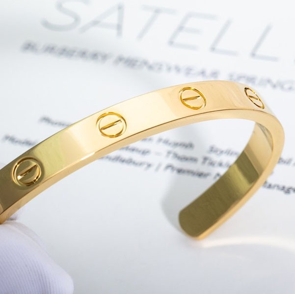 カルティエ LOVEブレスレット 偽物 18Kゴールド バングル kaa12632代引きを販売
