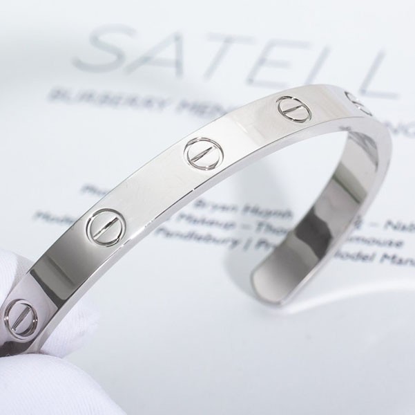 カルティエ LOVEブレスレット コピー ホワイトゴールド バングル kae94964代引きを販売