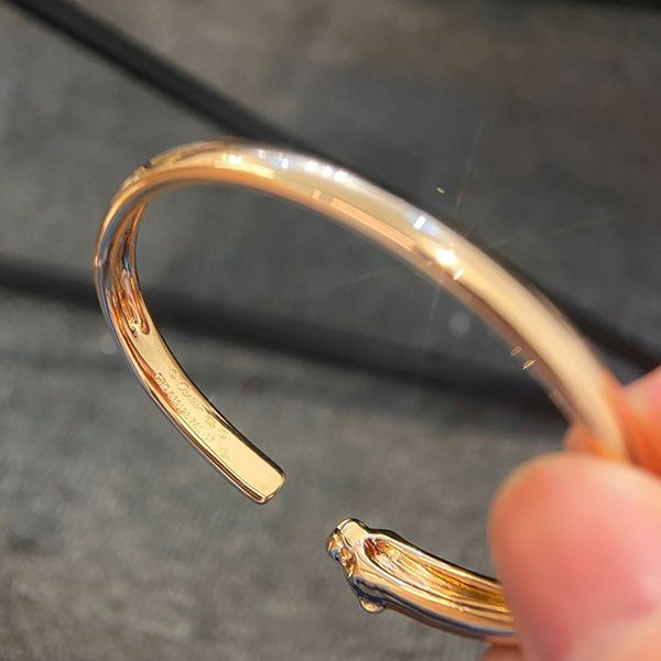 目を惹くカラー カルティエ パンテール ドゥ カルティエ ブレスレット kak98440高い品質