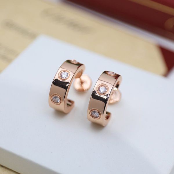 21-22AW カルティエ ギフトに◎LOVE ピアス コピー kam58516高い品質