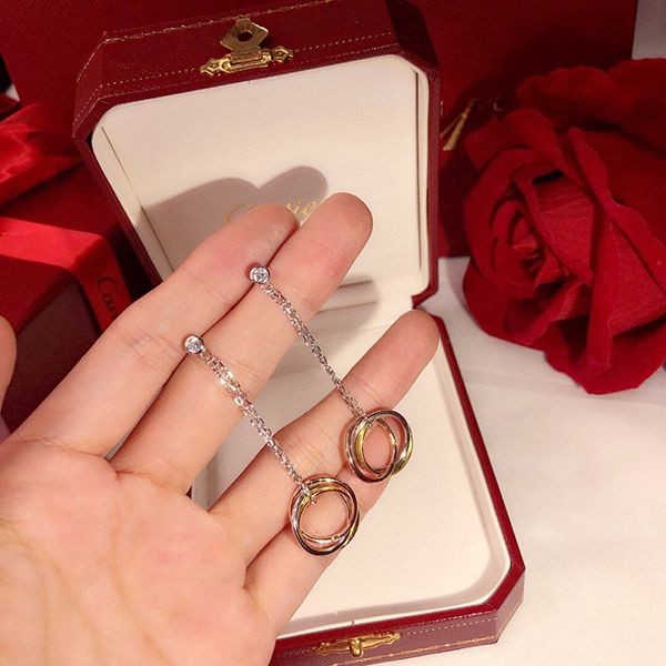 送料込 カルティエ TRINITY トリニティ ダイヤモンド ピアス コピー kau30485最高級