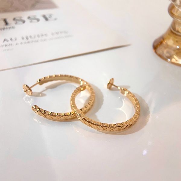 目を惹くカラー人気☆シャネル コピー ココ クラッシュ コレクション イヤリング 3色 J12094N級品