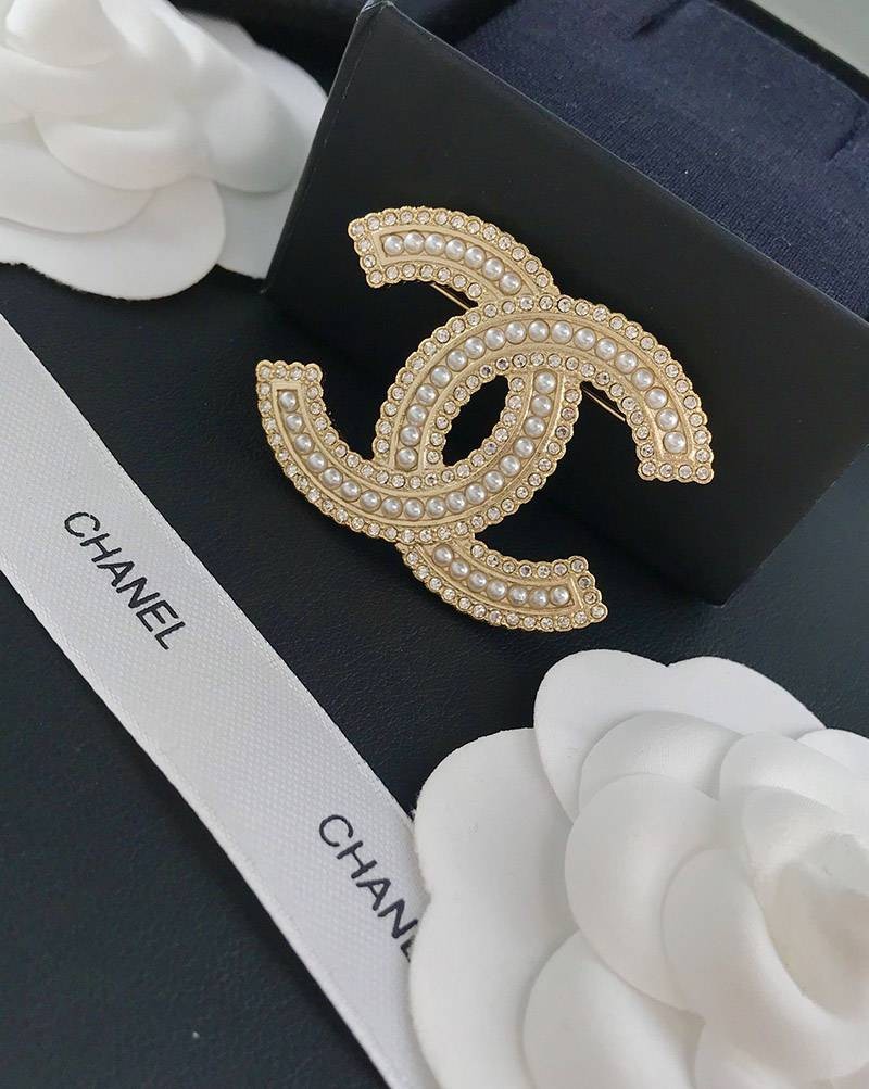 《大人気》シャネル CCロゴ ブローチ 偽物 she07518高い品質