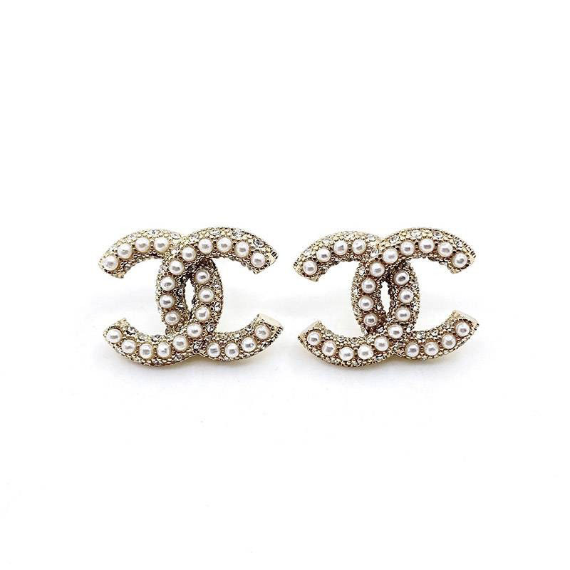 入手困難シャネル コピー CCロゴ レジン & ストラス ピアス she43849通販