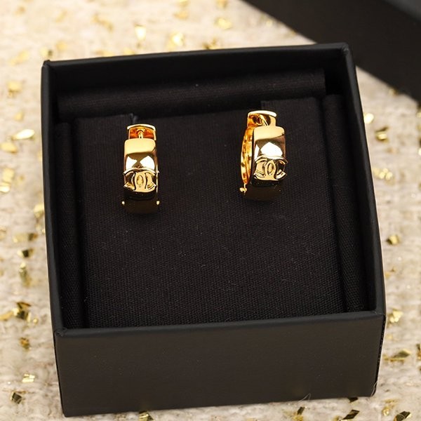 稀少 大人気 シャネル ピアス イヤリング スーパーコピー she62738通販