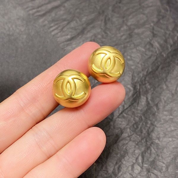 新作 エレ女大粒パール シャネル ピアス コピー  ビッグ shm67555N級品